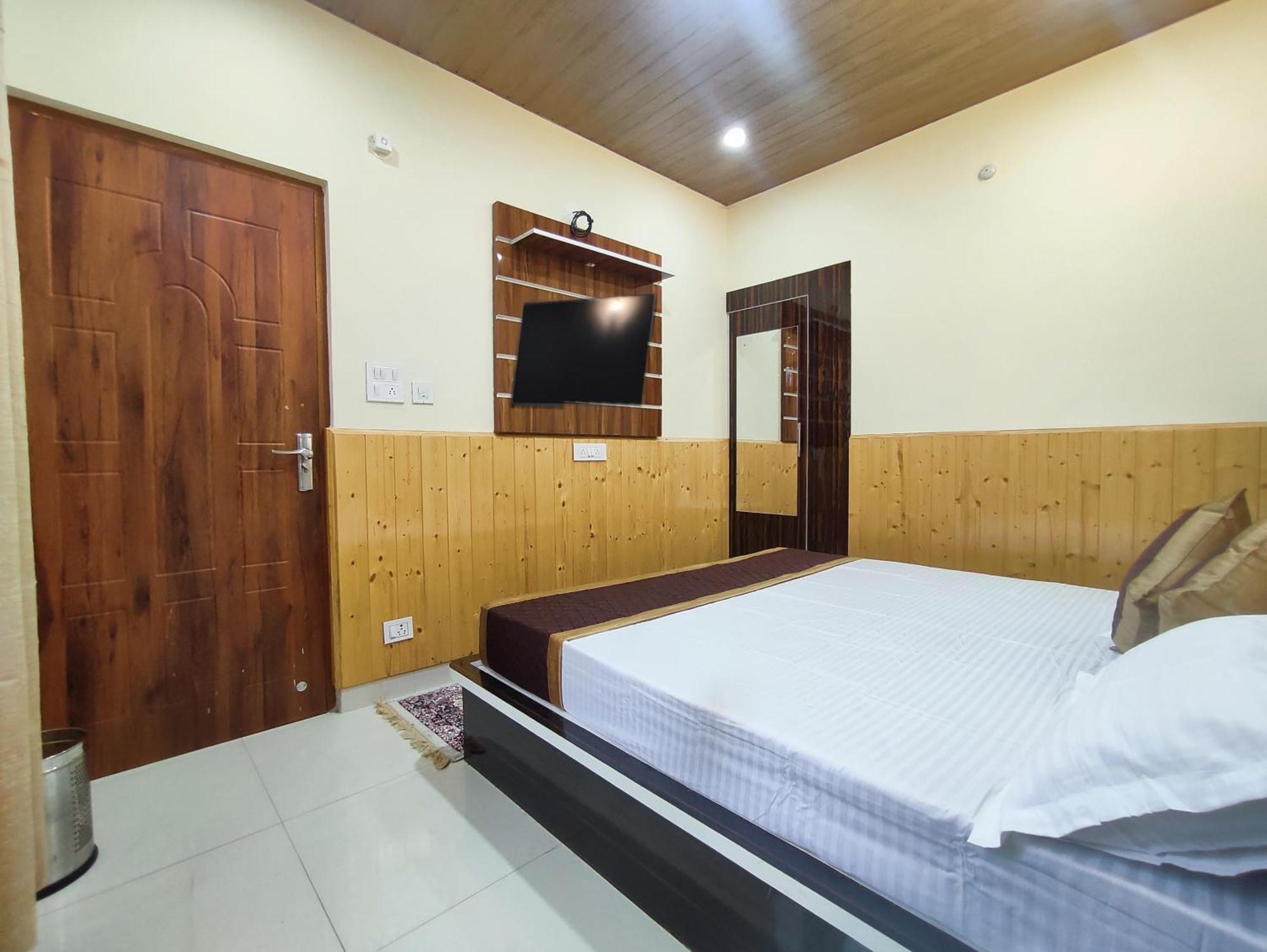 Vintage Woods Inn Shimla Bagian luar foto