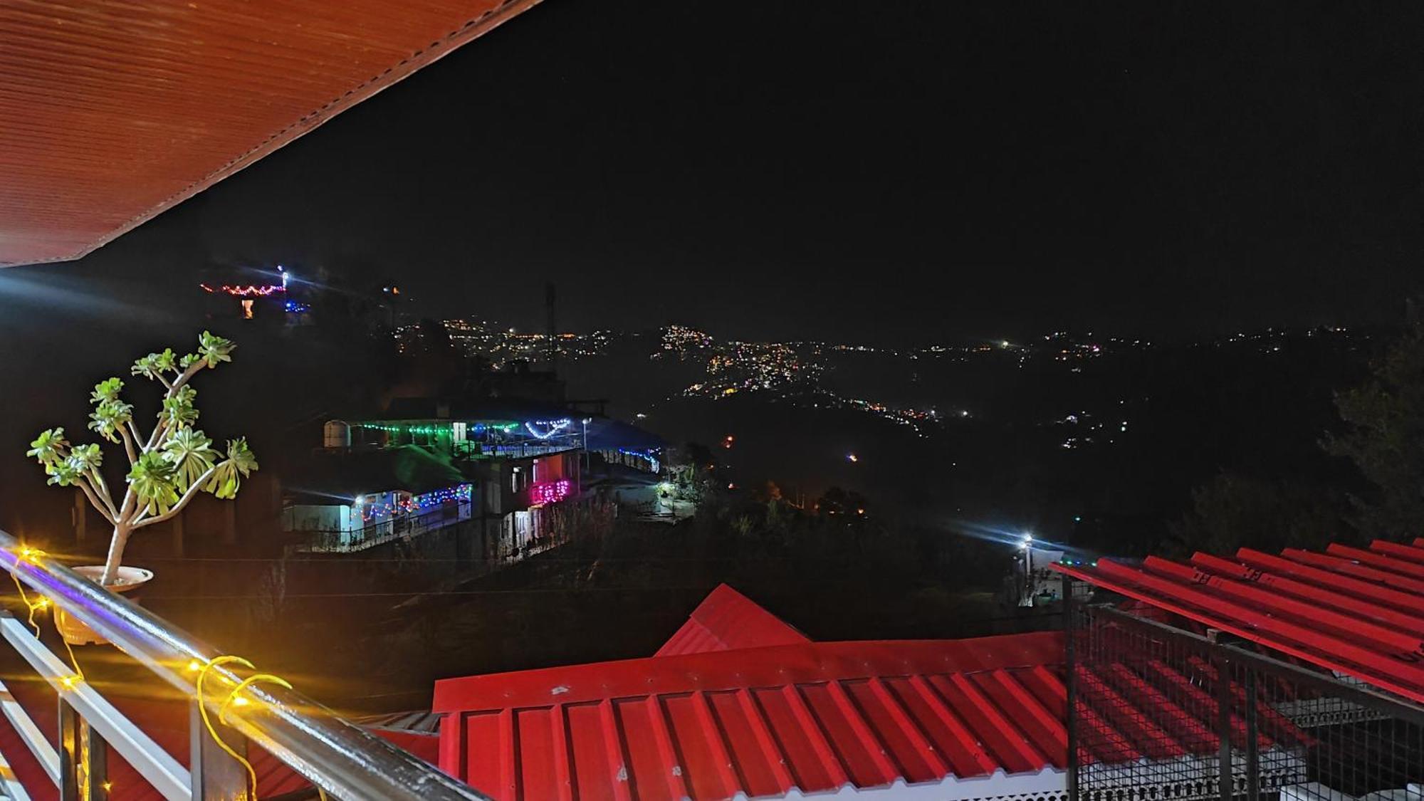 Vintage Woods Inn Shimla Bagian luar foto
