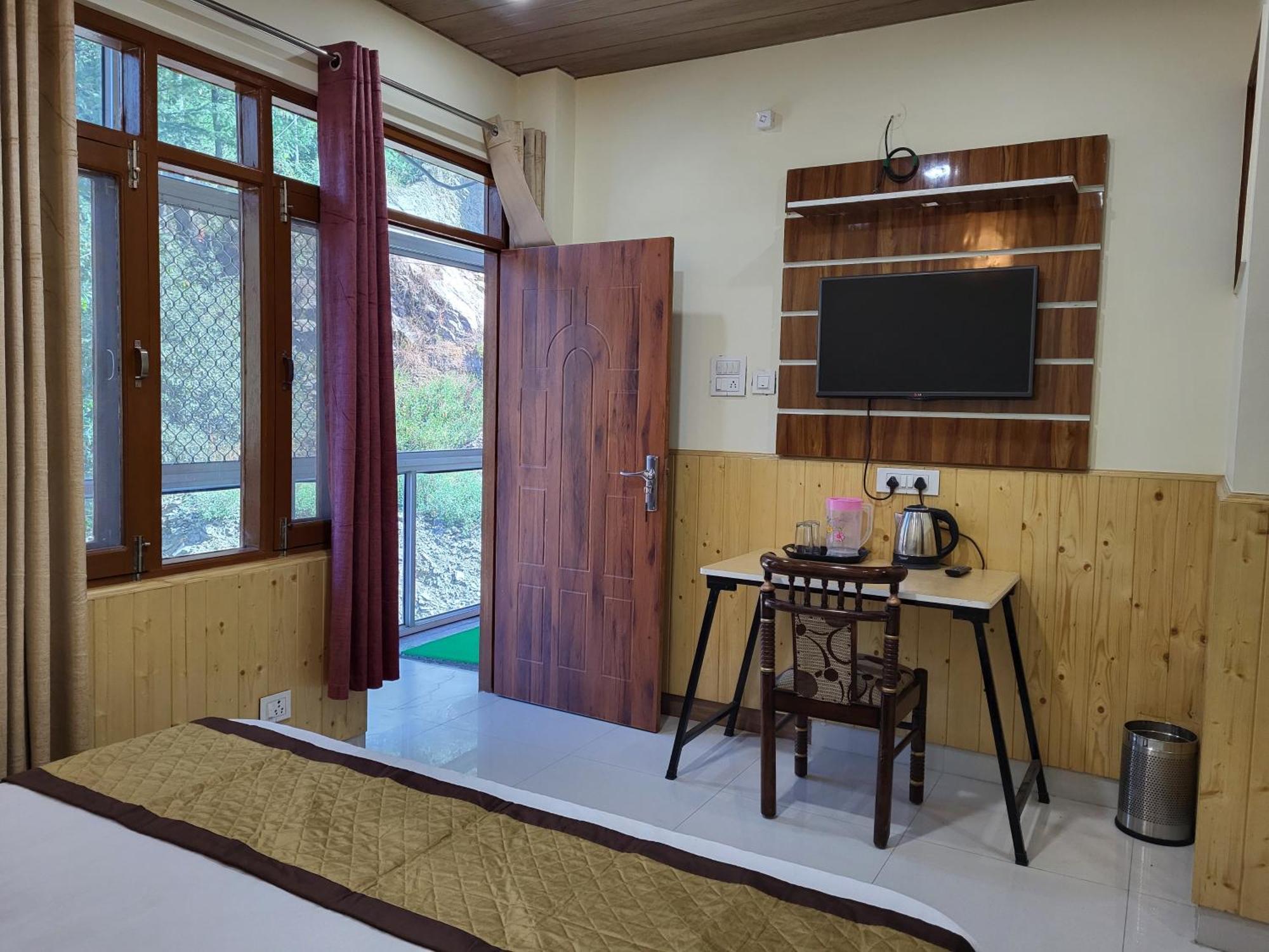 Vintage Woods Inn Shimla Bagian luar foto